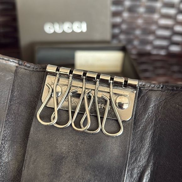 Gucci Key Holder/Key Case Leather with box - Picture 5 of 12